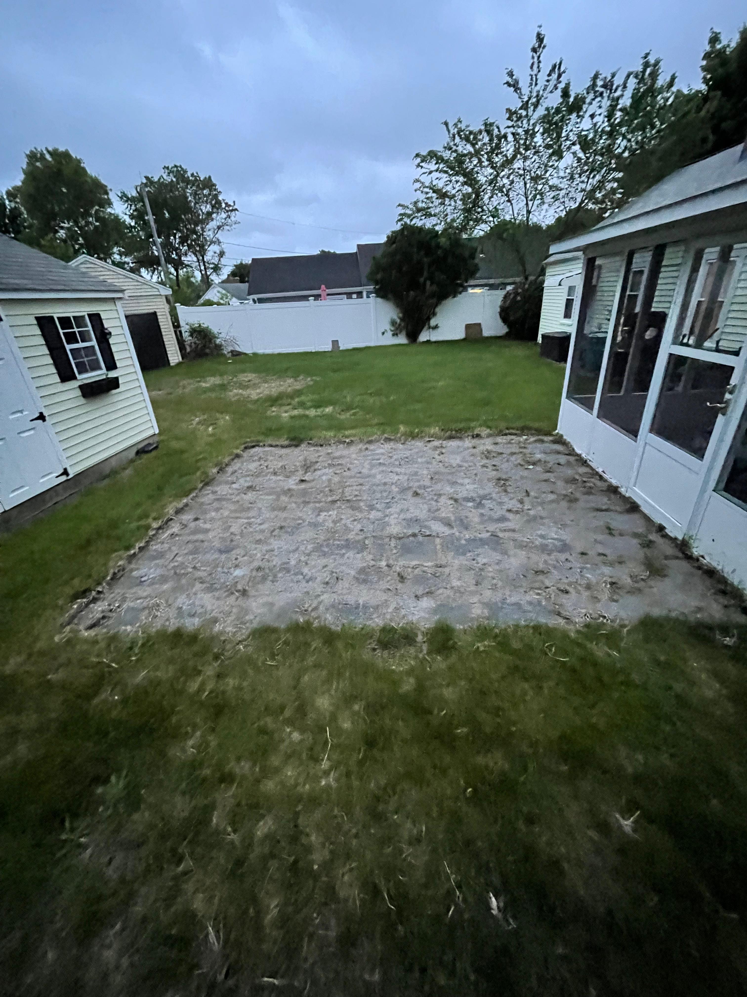 Finished asphalt driveway with clean edges — Elite Contractors LLC, Stoughton MA